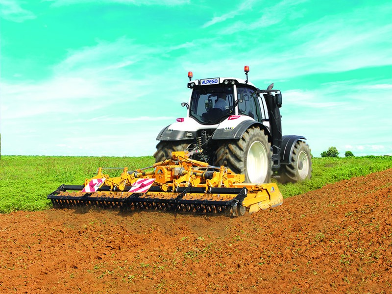 Alpego Poker Rotary Cultivator working in a cover crop